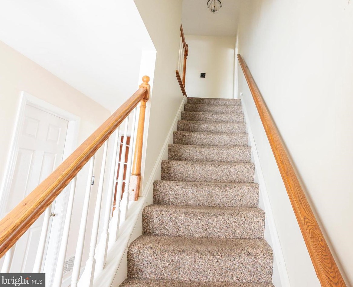 6 Overview Ct, Reading PA  19607-3023 exterior