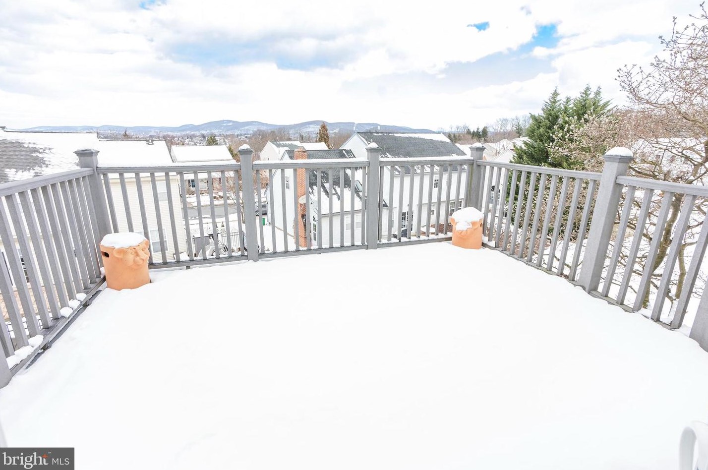 6 Overview Ct, Reading PA  19607-3023 exterior