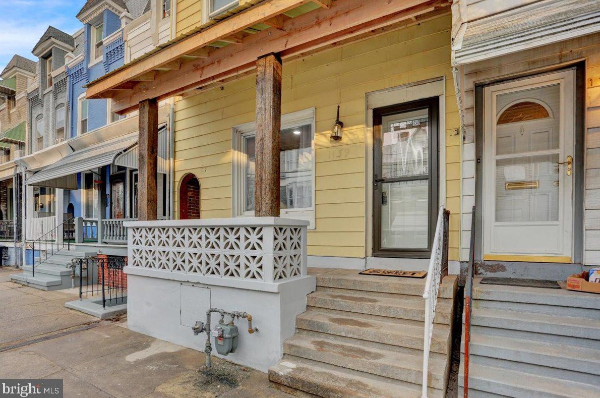 1139 10th St, Reading PA  19604-2101 exterior