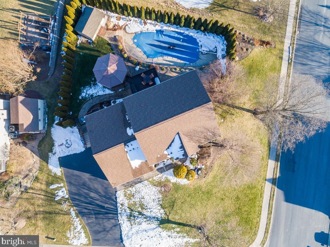 100 Morlatton Rd, Douglassville PA  19518-1202 exterior