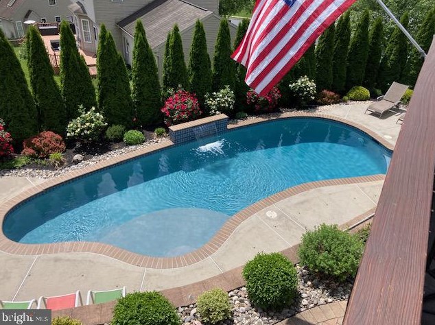 100 Morlatton Rd, Douglassville PA  19518-1202 exterior