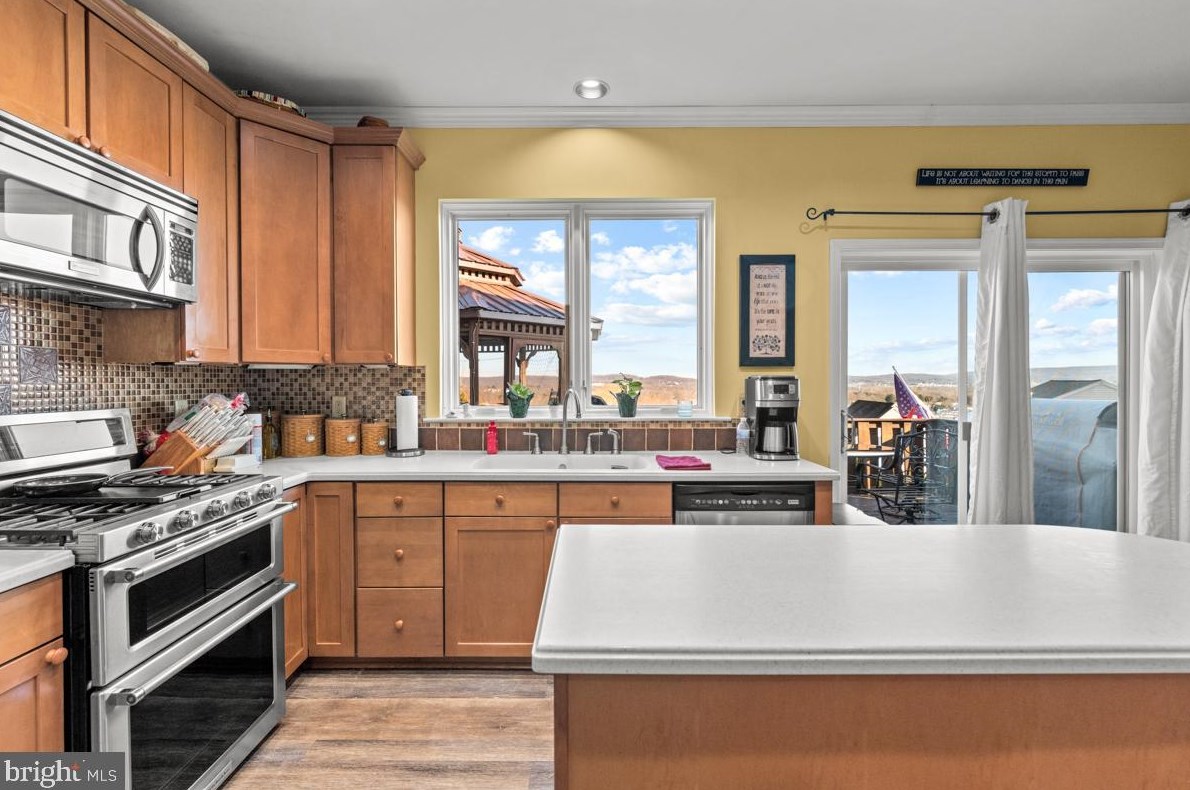 100 Morlatton Rd, Douglassville PA  19518-1202 exterior