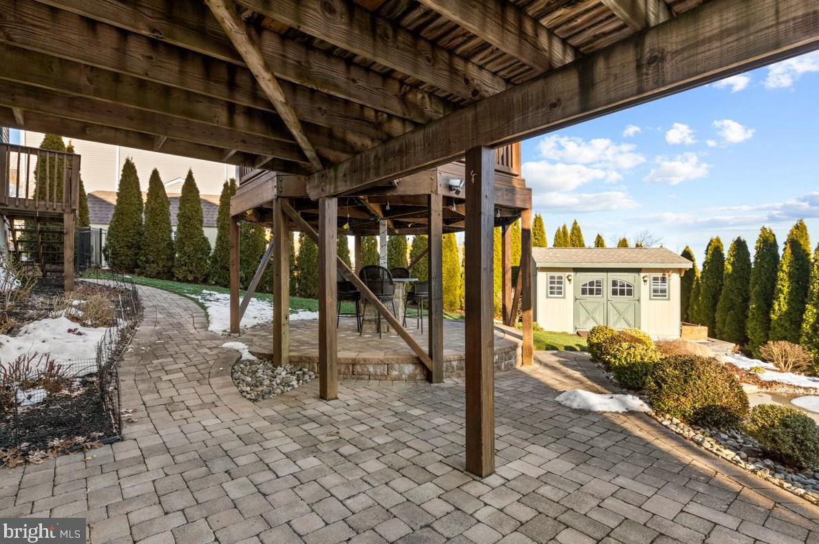 100 Morlatton Rd, Douglassville PA  19518-1202 exterior