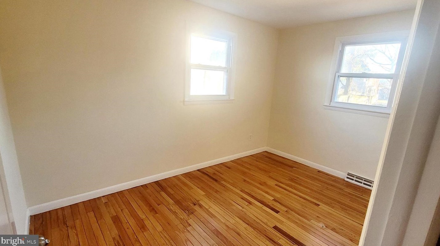 412 Windsor St, Reading PA  19610-2930 exterior