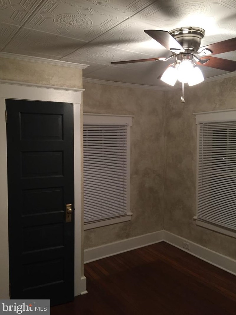 427 Carsonia Ave, Reading PA  19606-1508 exterior