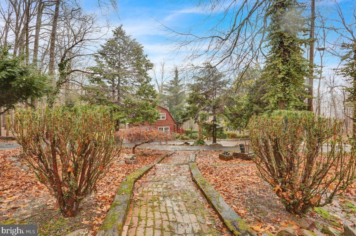 3537 Morgantown Rd, Hummels Store PA 19540-7923 exterior