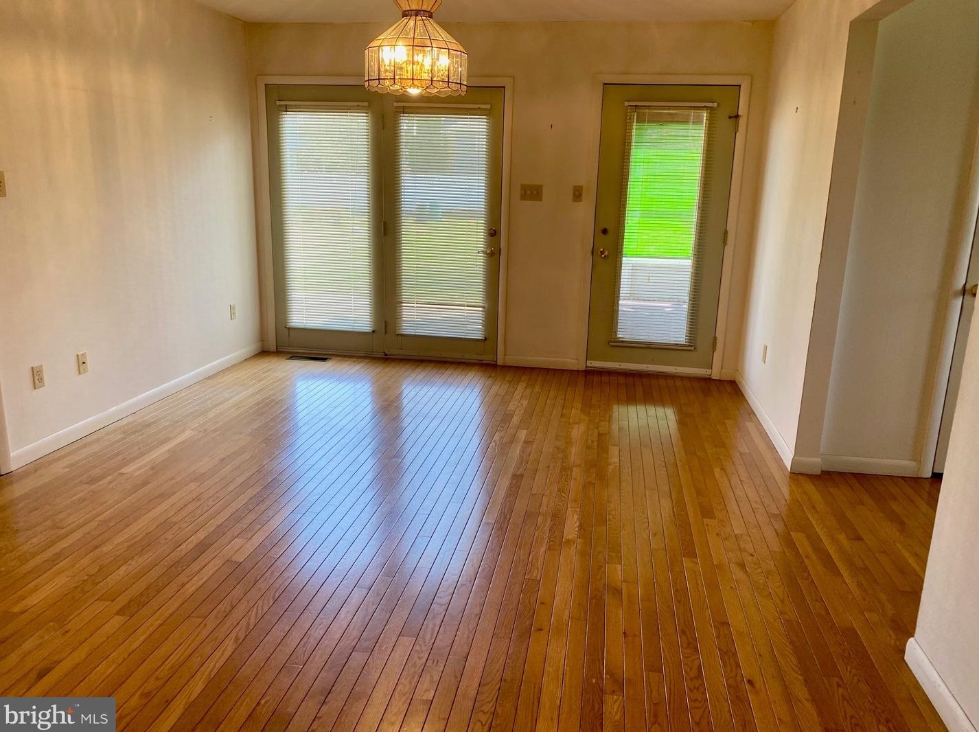 636 Wyomissing Blvd, Reading PA  19610-1759 exterior