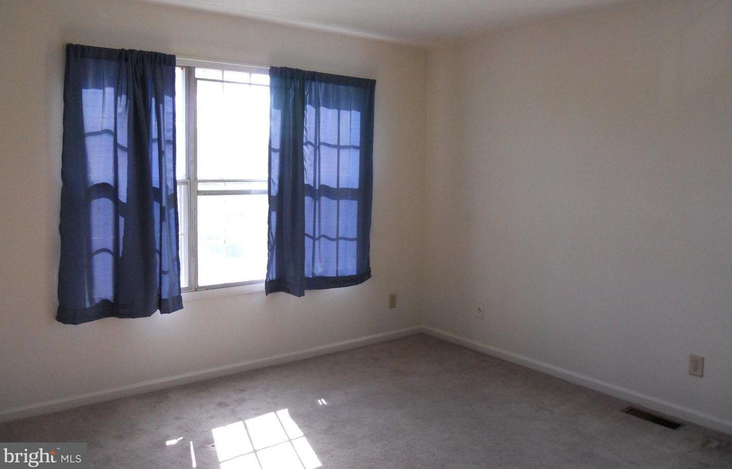 113 Medinah Dr, Reading PA 19607-3700 exterior