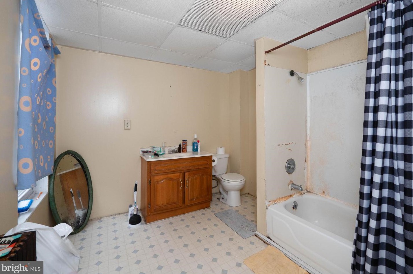 712 Moss St, Reading PA  19604-2528 exterior