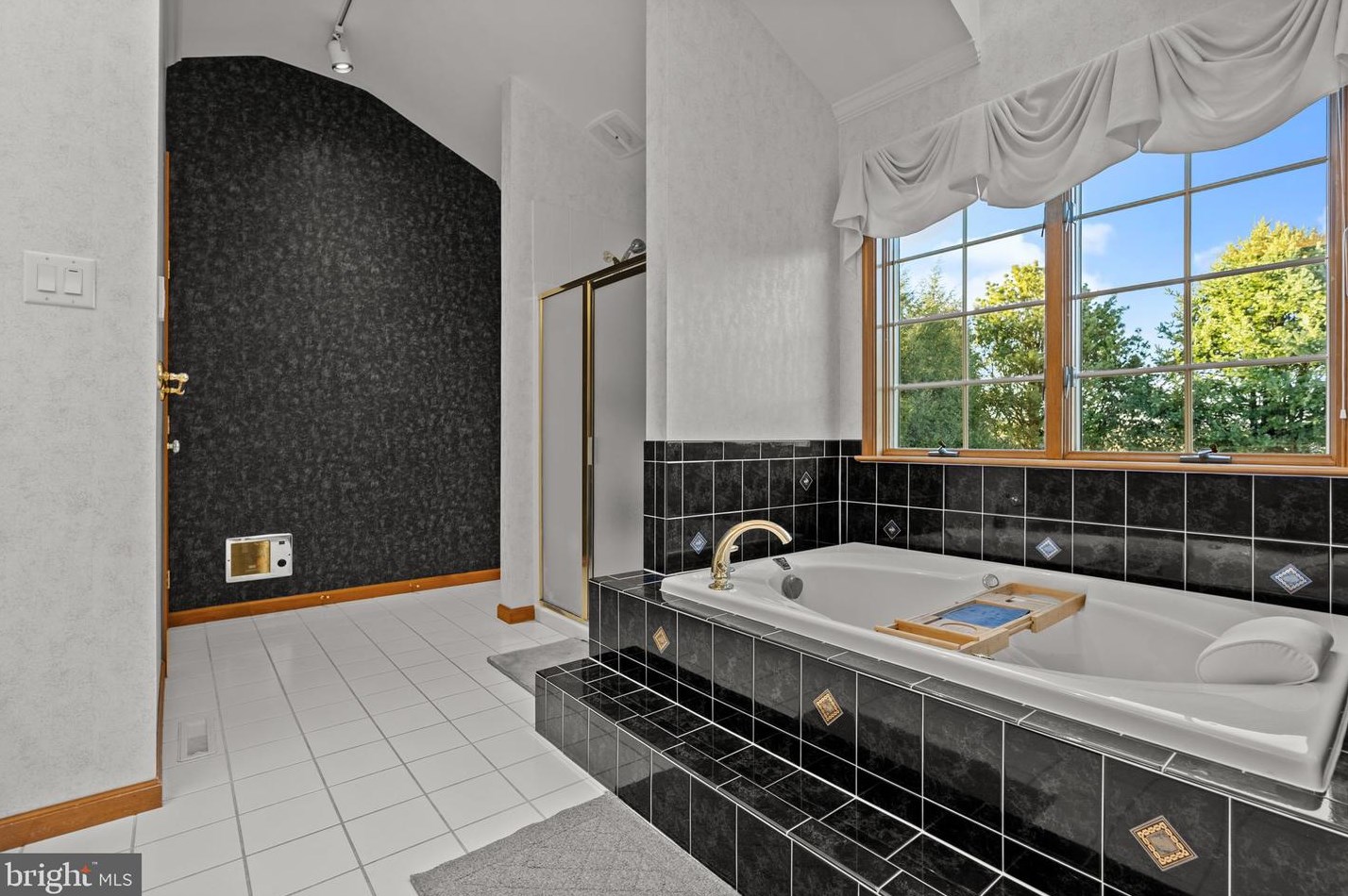 2908 Duffield Ln, Reading PA  19608-9662 exterior