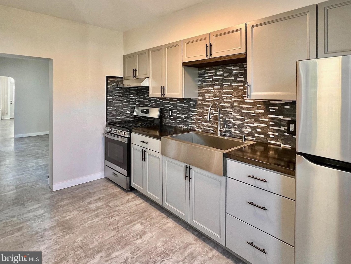 921 Cotton St, Reading PA  19602-2523 exterior