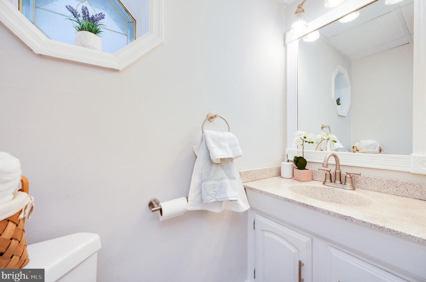 516 Lockheed Ave, Reading PA  19601-1150 exterior