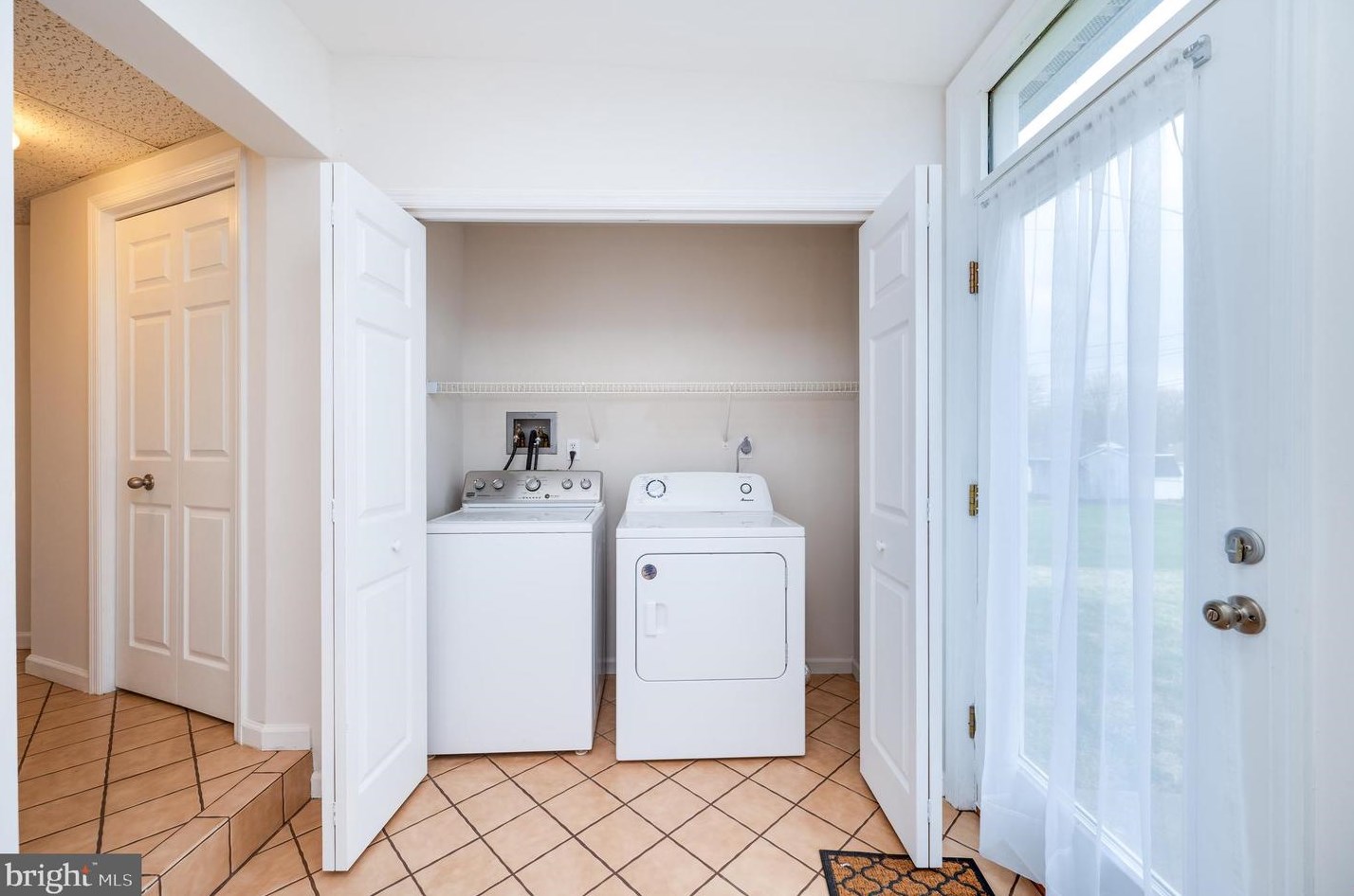 516 Lockheed Ave, Reading PA  19601-1150 exterior