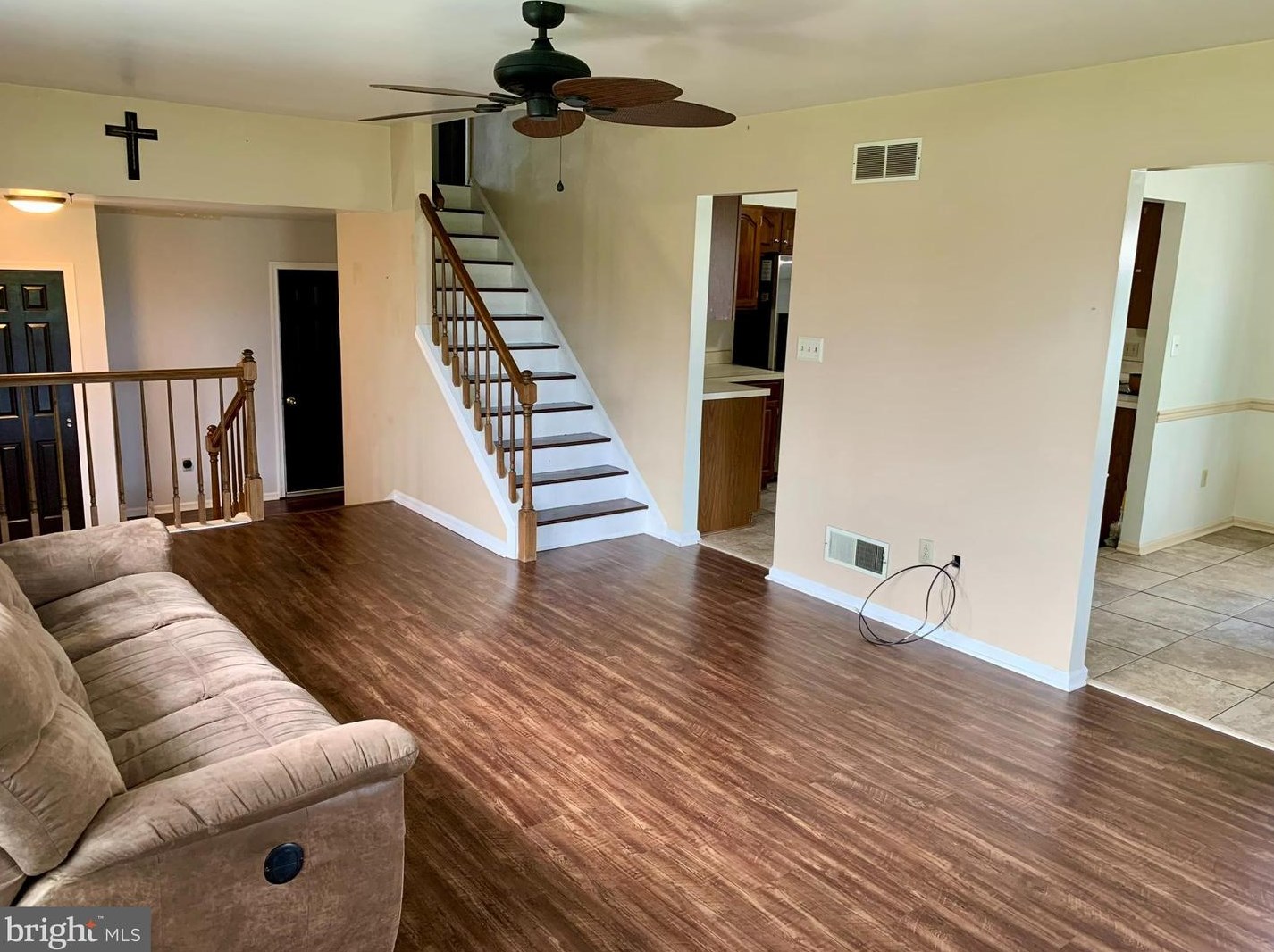 1043 W Ben Franklin Hwy, Douglassville, PA 19518