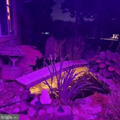 1043 Ben Franklin Hwy, Douglassville PA  19518-1804 exterior