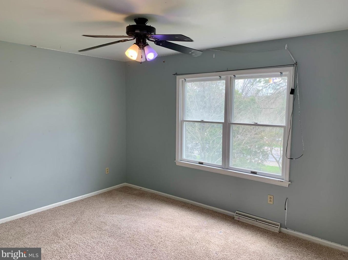 1043 Ben Franklin Hwy, Douglassville PA  19518-1804 exterior