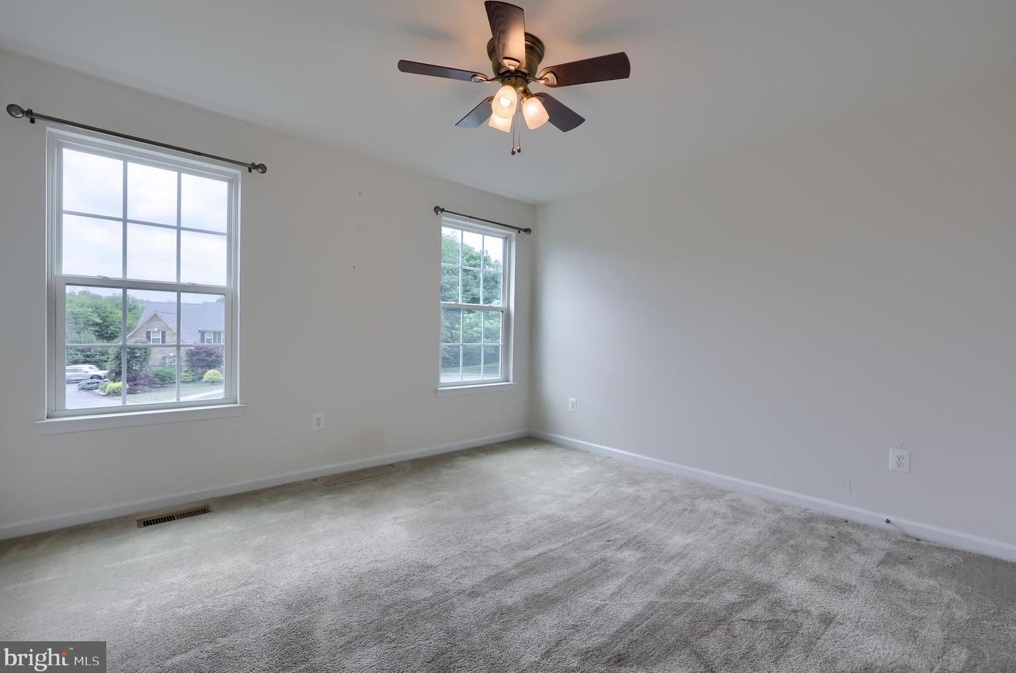 5107 Peach Blossom Dr, Douglassville PA  19518-1328 exterior