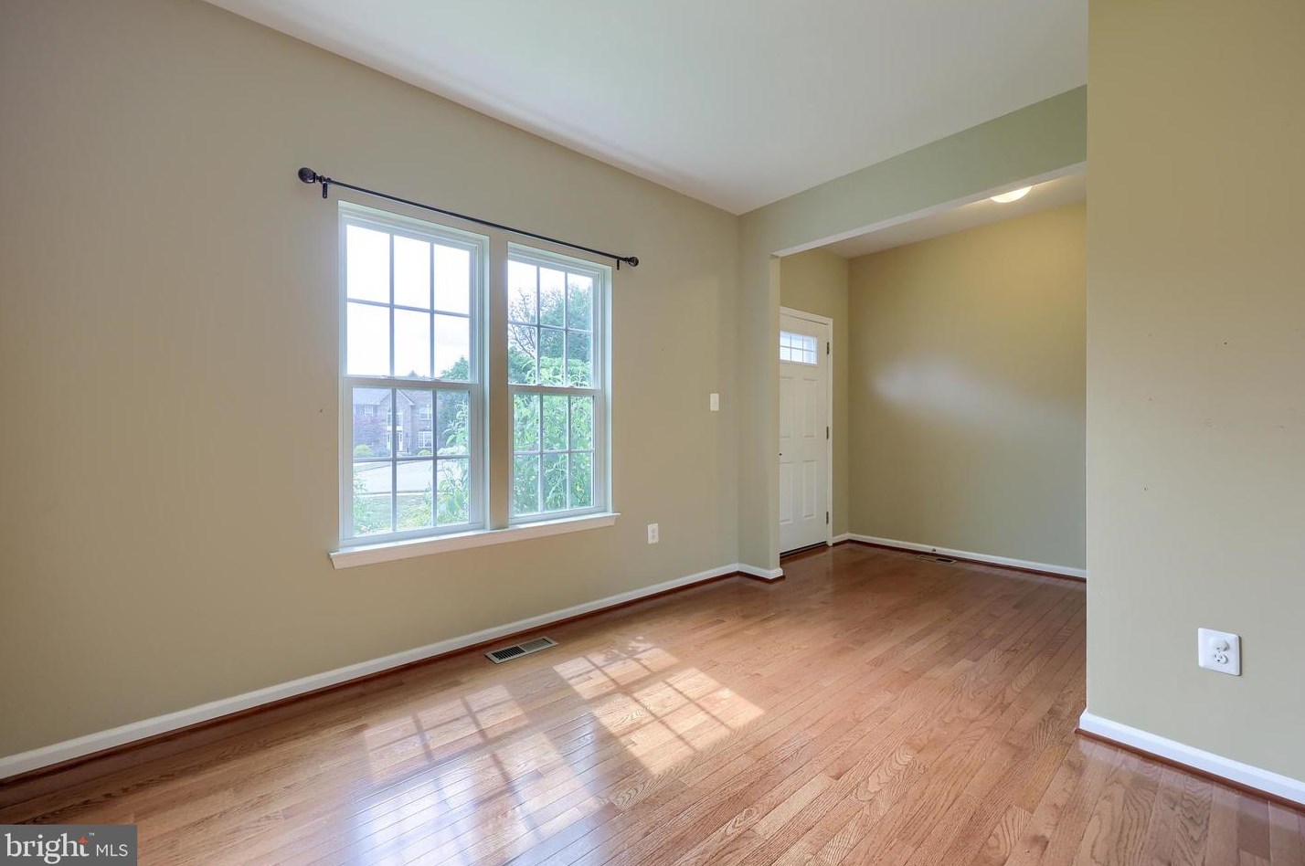 5107 Peach Blossom Dr, Douglassville PA  19518-1328 exterior