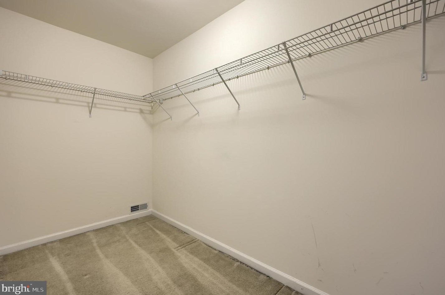 5107 Peach Blossom Dr, Douglassville PA  19518-1328 exterior