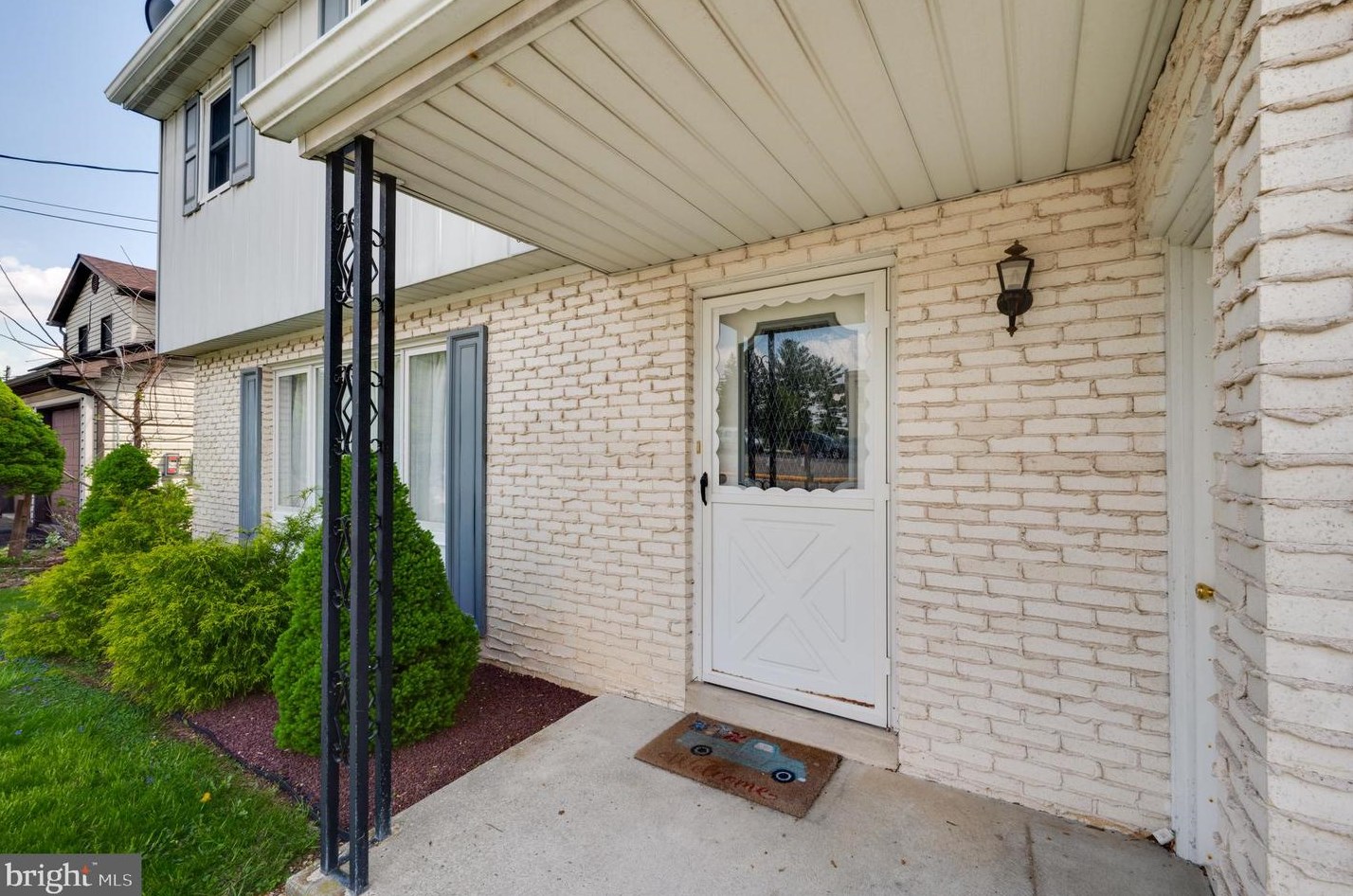 2444 Fairview St, Reading PA  19609-1317 exterior