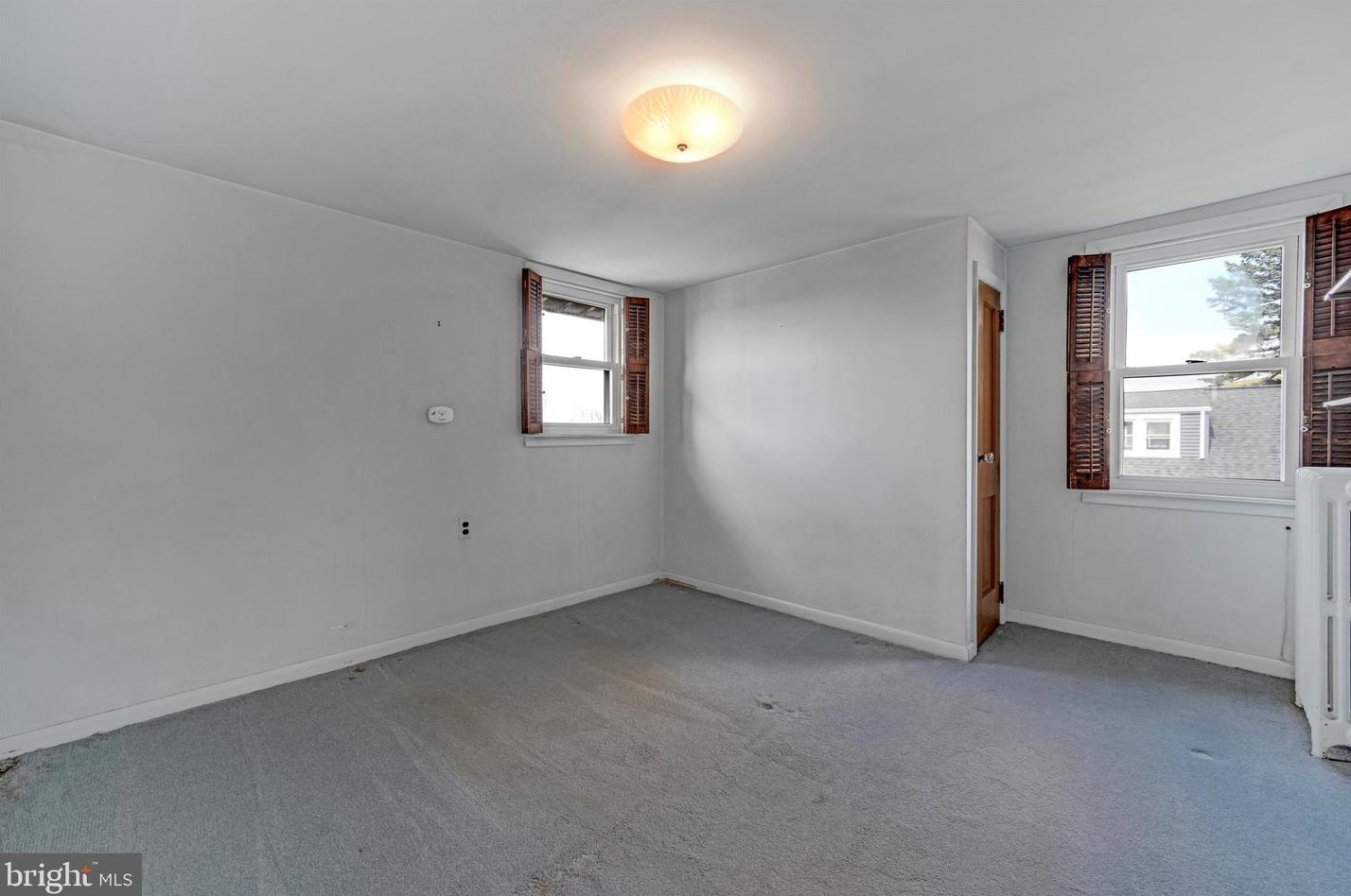 943 Upland Ave, Reading PA 19607-1746 exterior