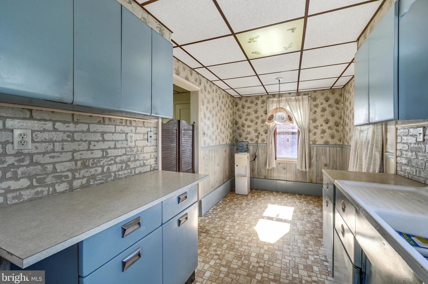 943 Upland Ave, Reading PA 19607-1746 exterior