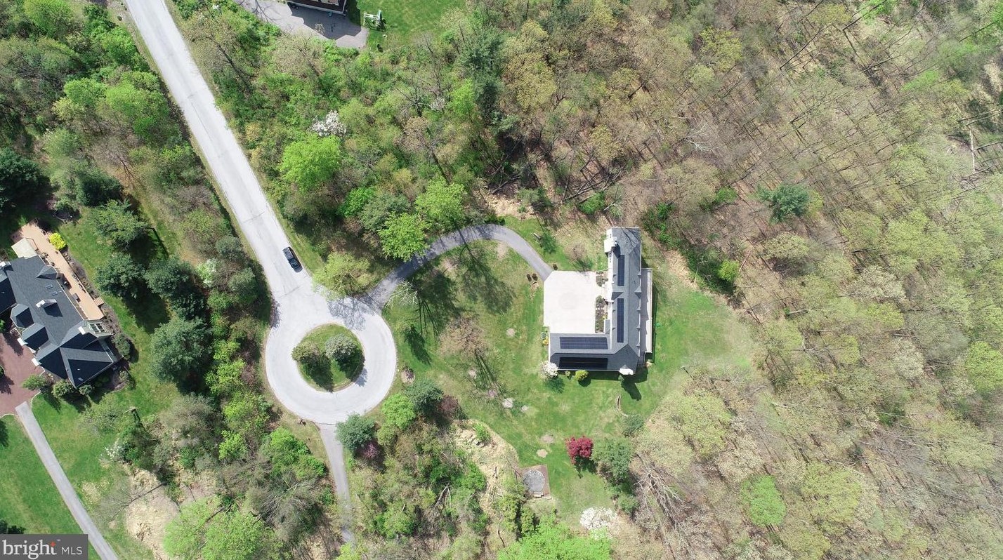 3 Frst Rd, Hummels Store PA  19540-9300 exterior