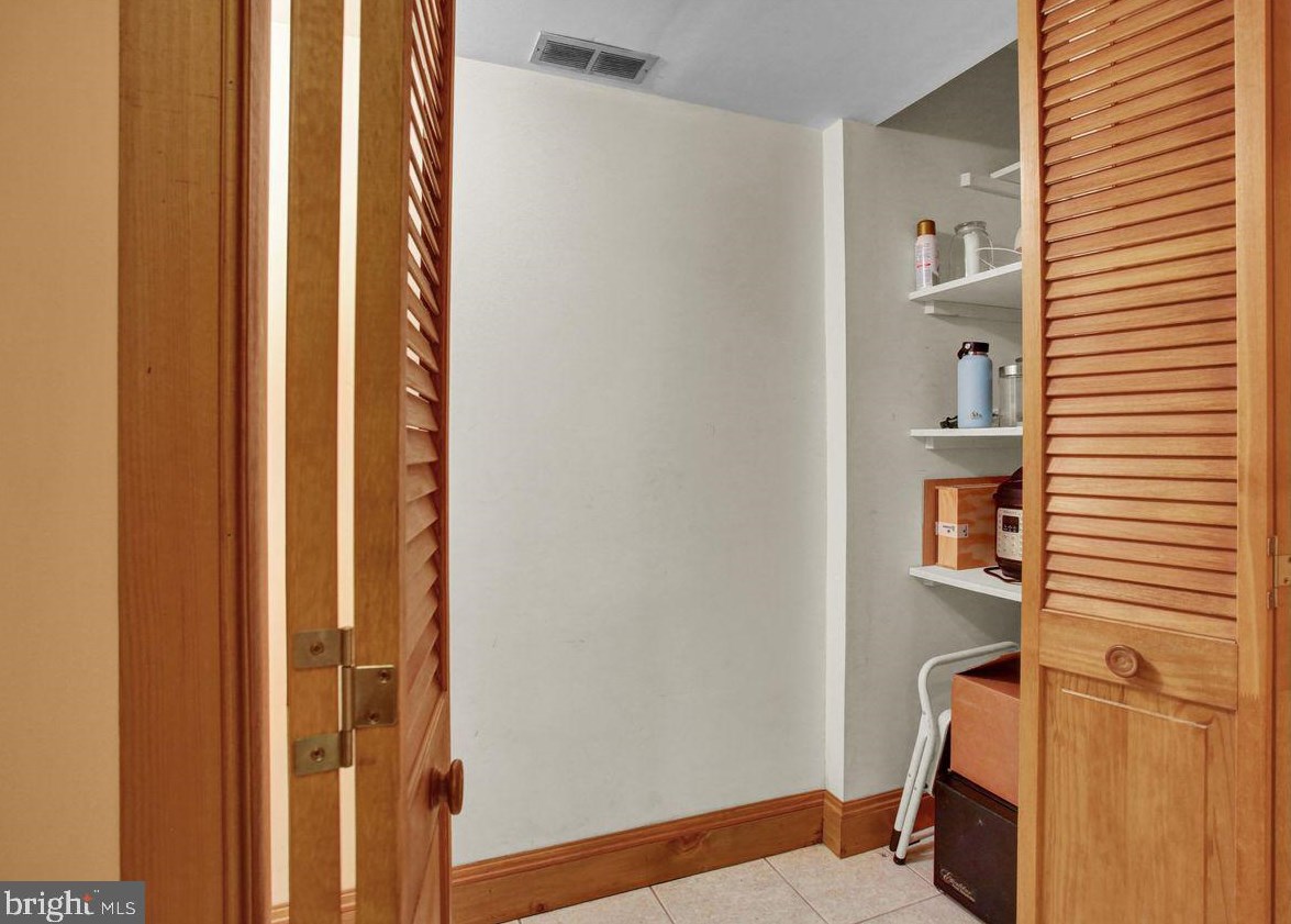 3 Frst Rd, Hummels Store PA  19540-9300 exterior