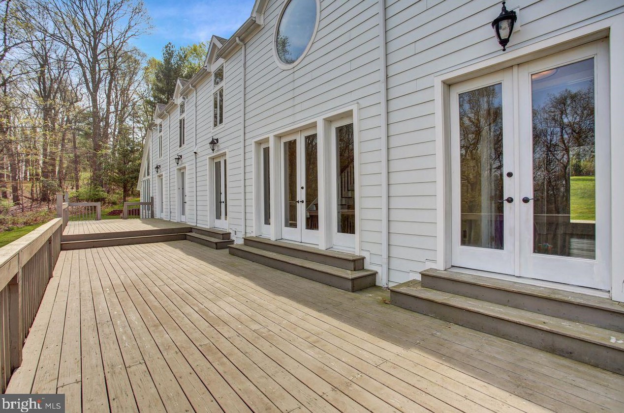 3 Frst Rd, Hummels Store PA  19540-9300 exterior