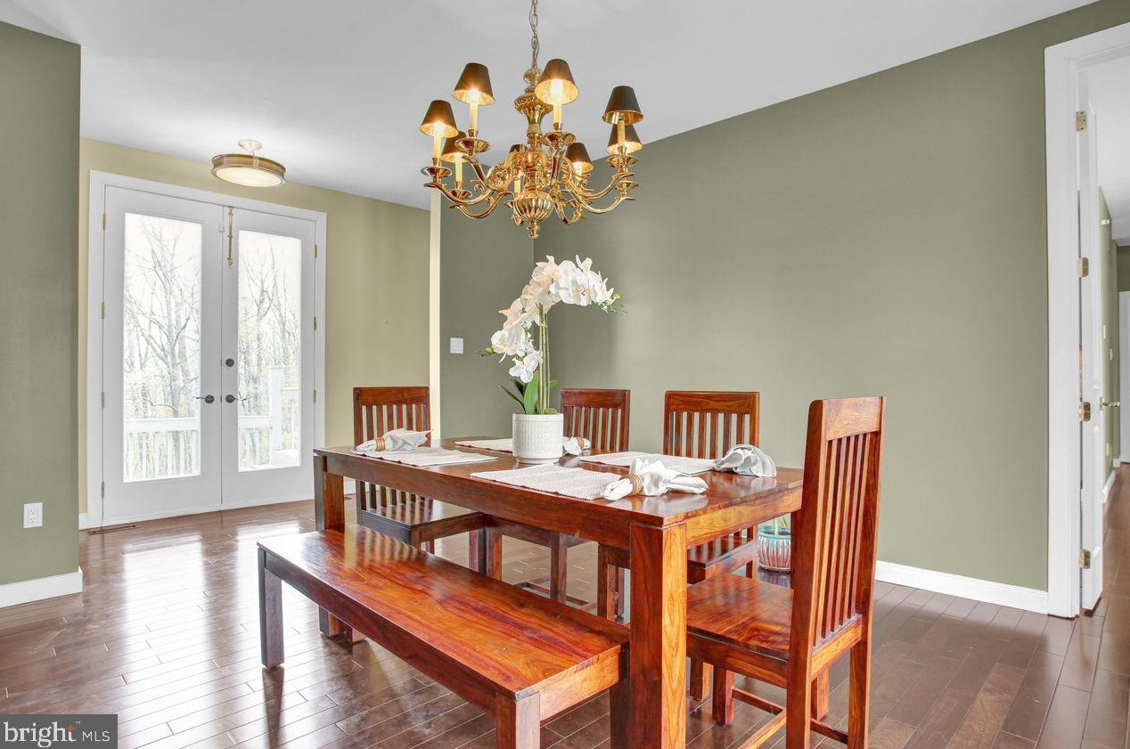 3 Frst Rd, Hummels Store PA  19540-9300 exterior