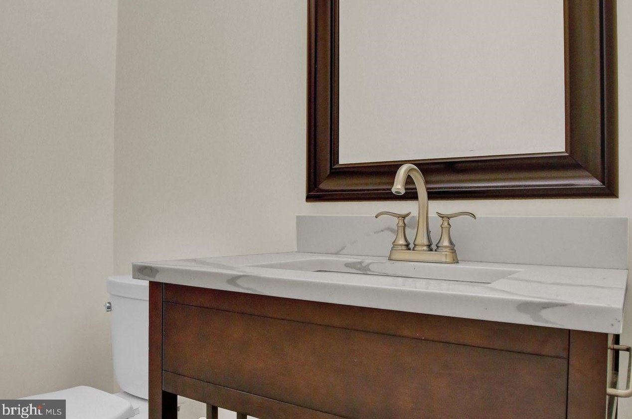 3 Frst Rd, Hummels Store PA  19540-9300 exterior