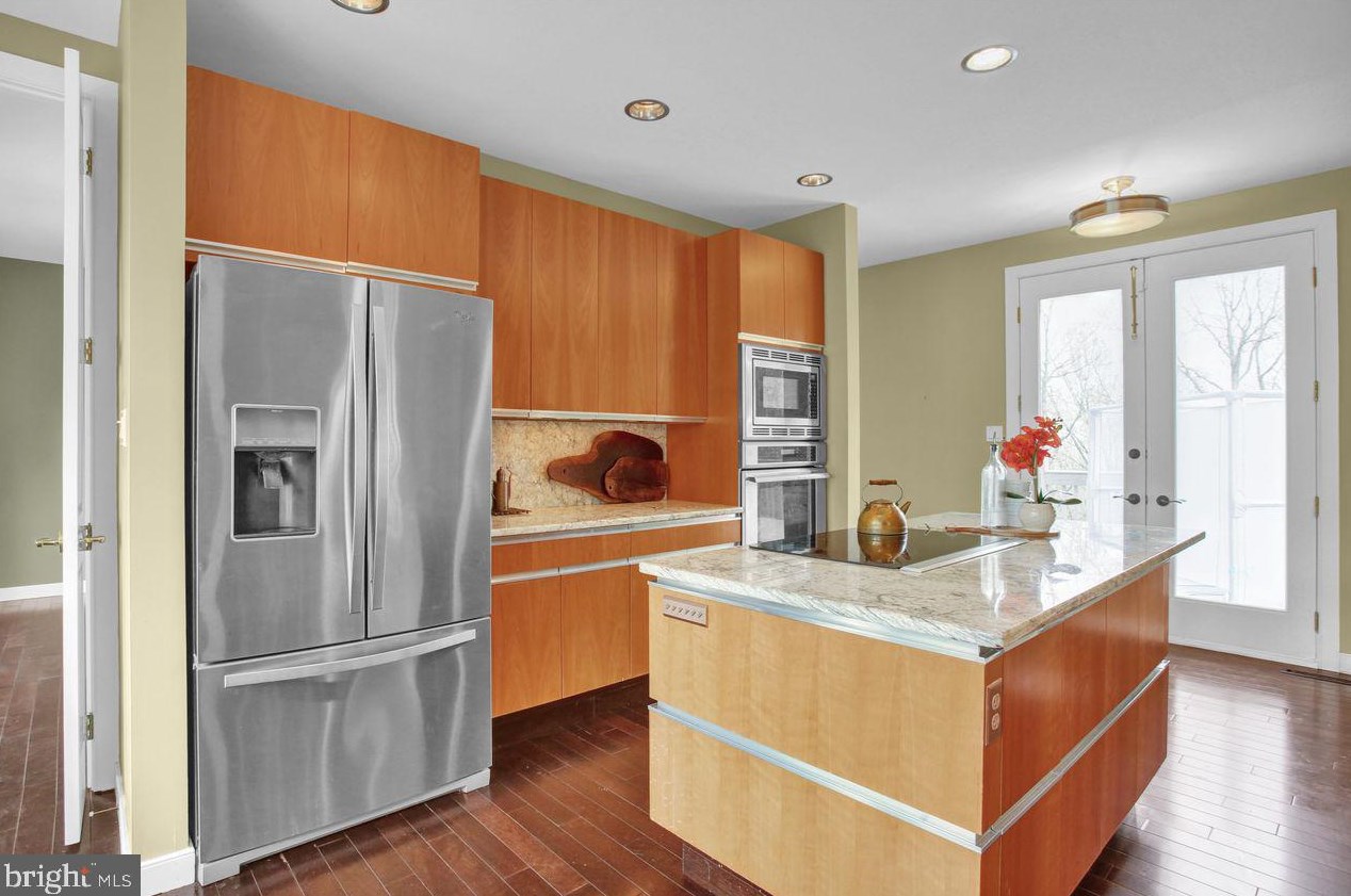 3 Frst Rd, Hummels Store PA  19540-9300 exterior