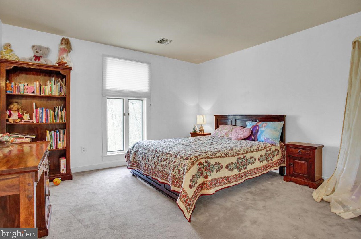 3 Frst Rd, Hummels Store PA  19540-9300 exterior