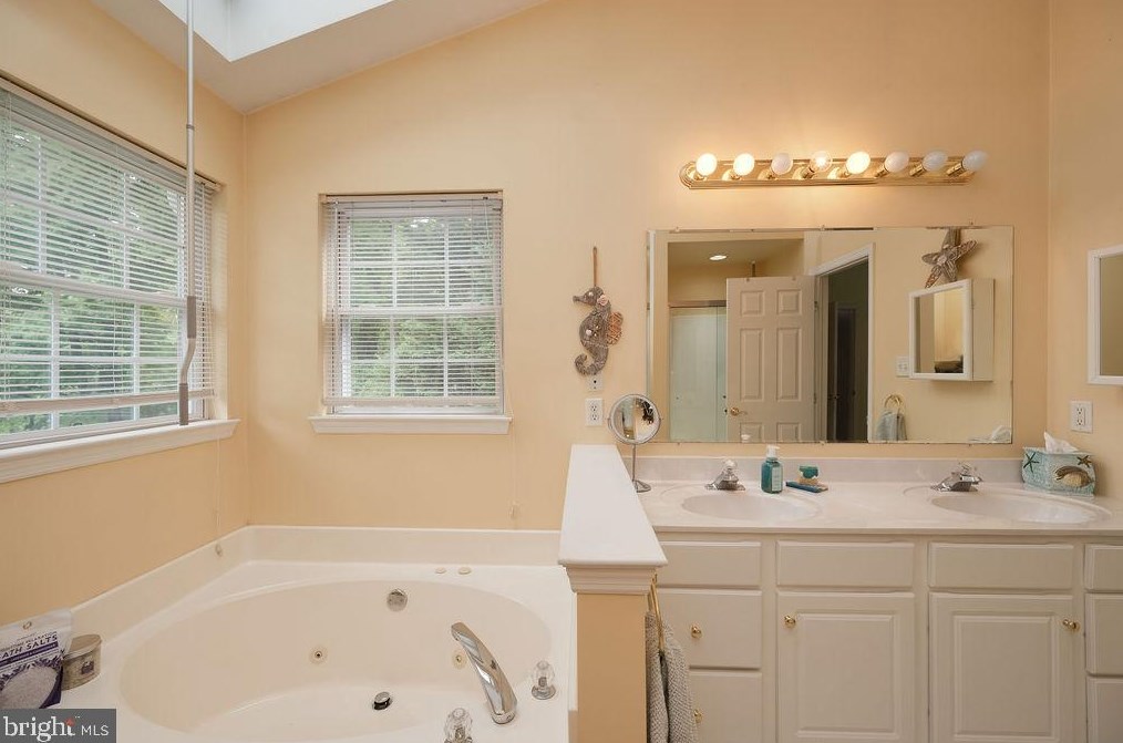 7 Brassie Cir, Reading PA  19607-3362 exterior