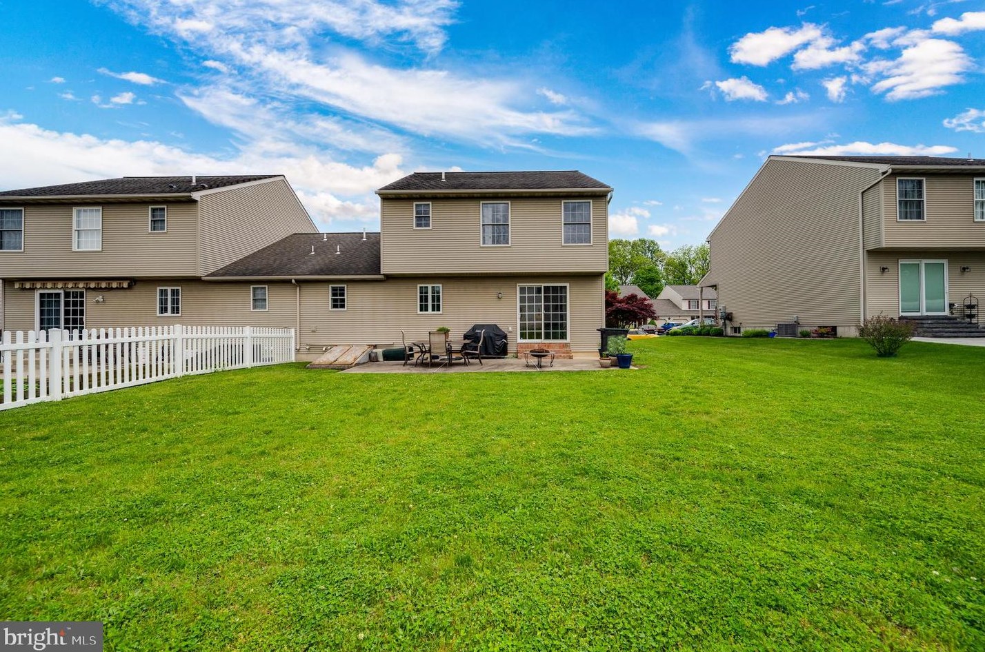 238 Spirit Ct, Blandon PA  19510-9480 exterior