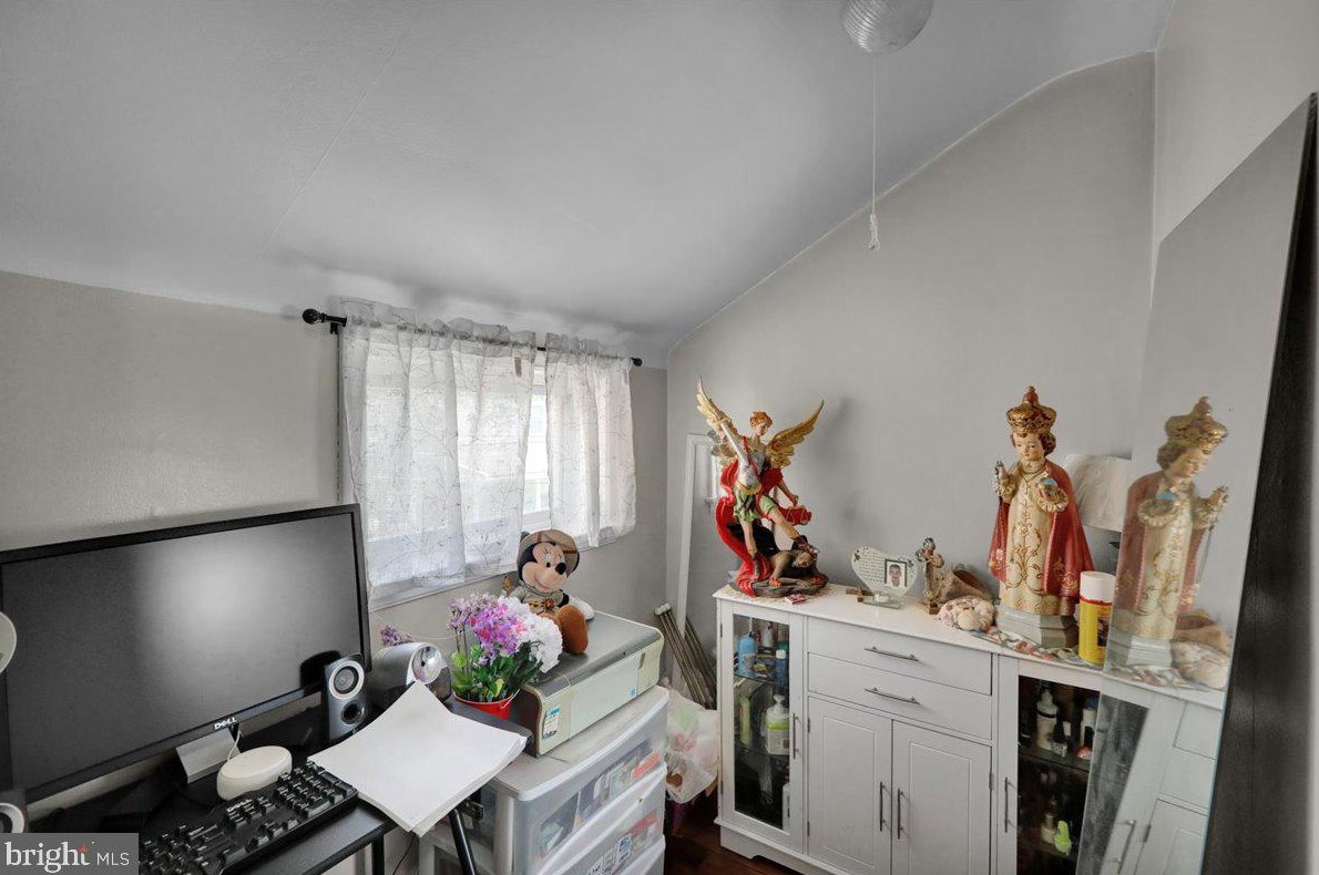 1202 Wyomissing Blvd, Reading PA  19611-1748 exterior