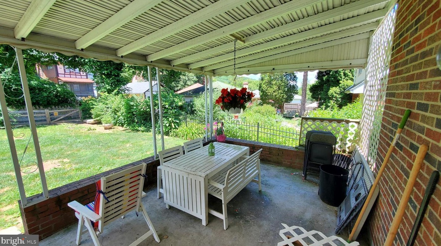 510 25 St, Reading PA 19606-1425 exterior