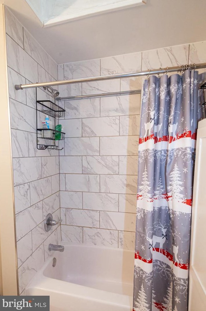 1971 Fairview Ave, Reading PA  19606-1714 exterior