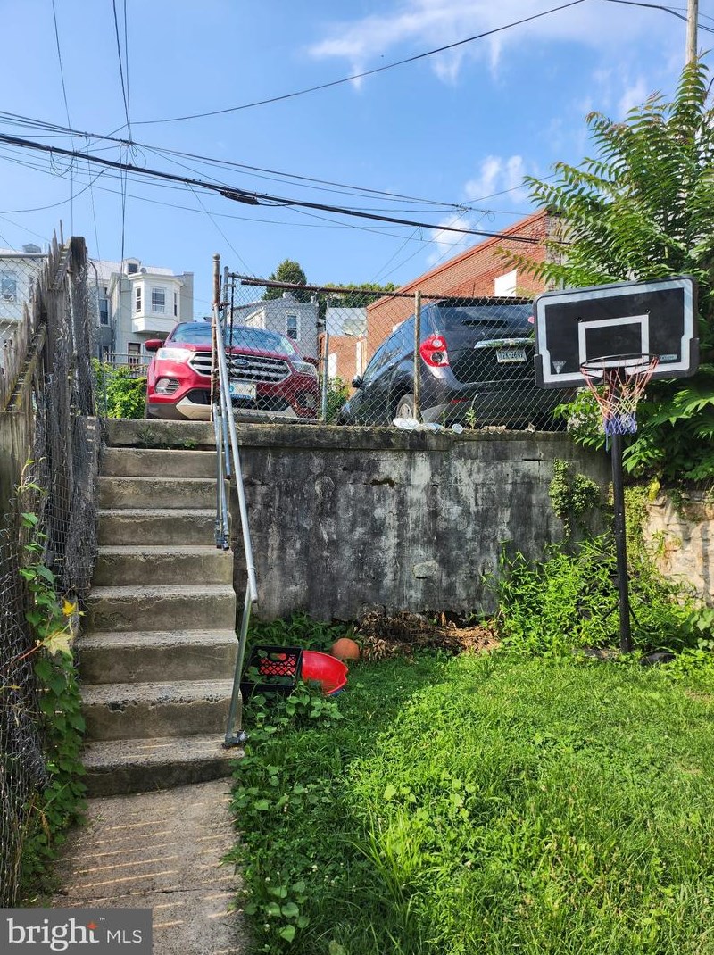 1722 Perkiomen Ave, Reading PA  19602-2243 exterior