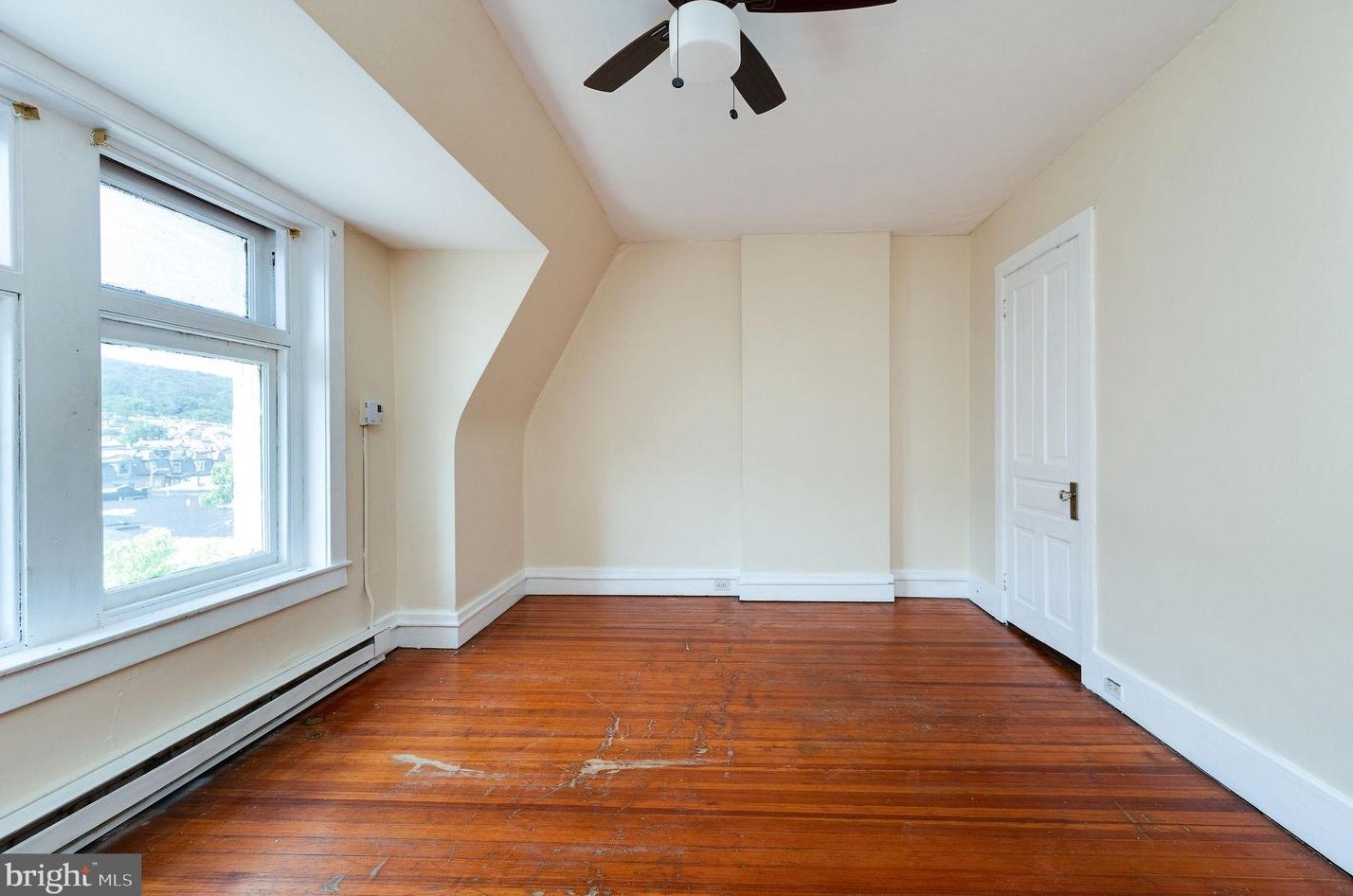 1641 Perkiomen Ave, Reading PA  19602-2242 exterior