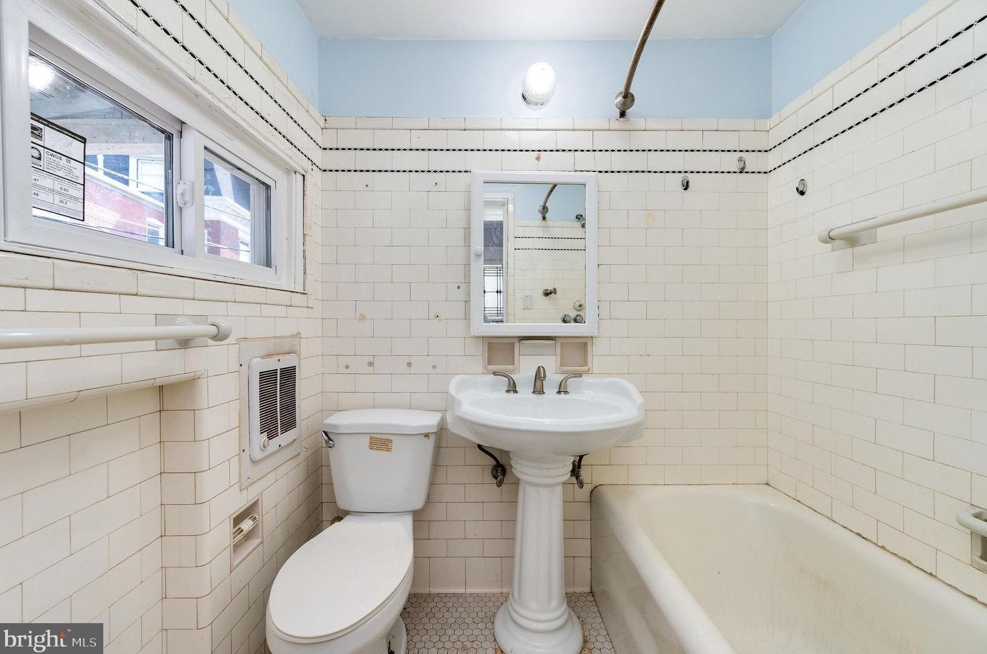 1641 Perkiomen Ave, Reading PA  19602-2242 exterior