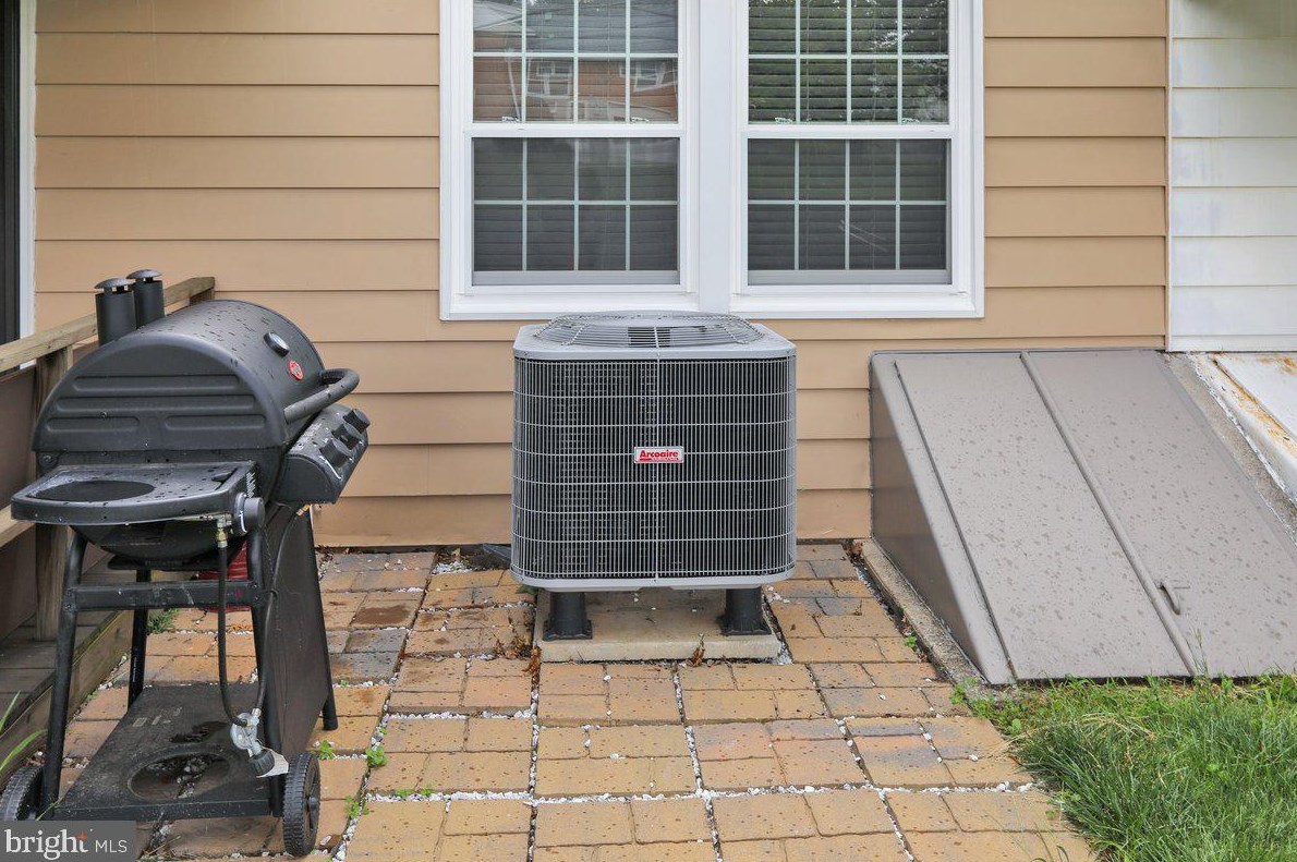 349 Wyomissing Ave, Reading PA  19607-1934 exterior