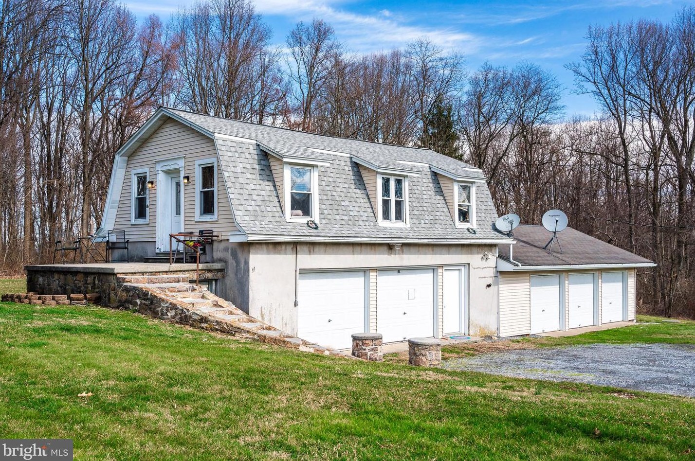 99 Fredericksville Rd, Mertztown PA  19539-9222 exterior