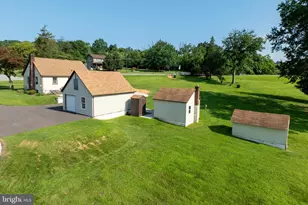 131 Squirrel Hollow Rd, Douglassville, PA 19518 - Photo 25