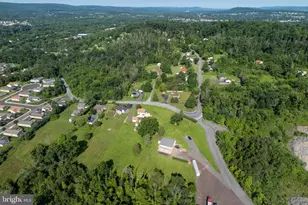 131 Squirrel Hollow Rd, Douglassville, PA 19518 - Photo 51