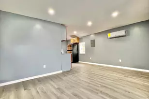 35 Berkley Park Rd, Reading, PA 19605 - Photo 9