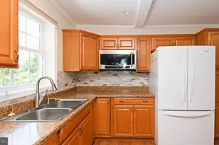 107 Clarion Dr, Douglassville, PA 19518 - Photo 9