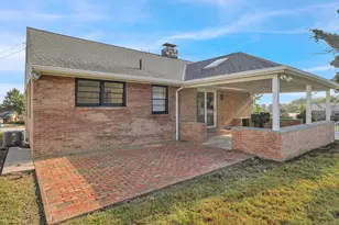 320 Hillside Dr, Reading, PA 19607 - Photo 9