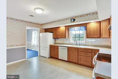 833 Pine Heights Road, Reading, PA 19605 - Photo 17