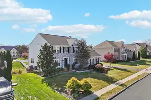 523 Glenwood Dr, Douglassville, PA 19518 - Photo 3